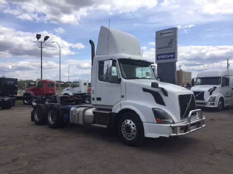 2012 Volvo VNL For Sale Day Cab TU6127