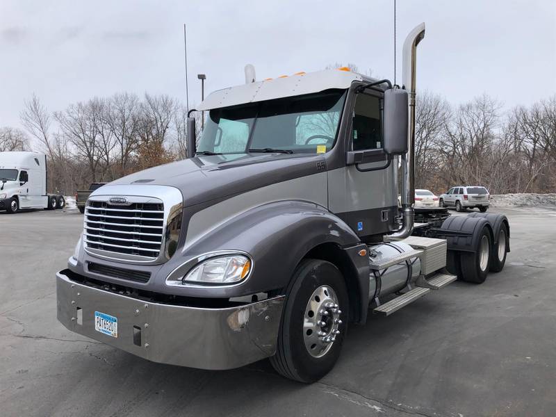 2016 Freightliner Columbia For Sale Day Cab 734106