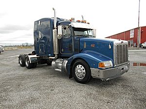 2003 Peterbilt 385 - Sleeper Truck