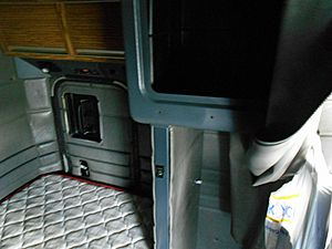 2003 Peterbilt 385