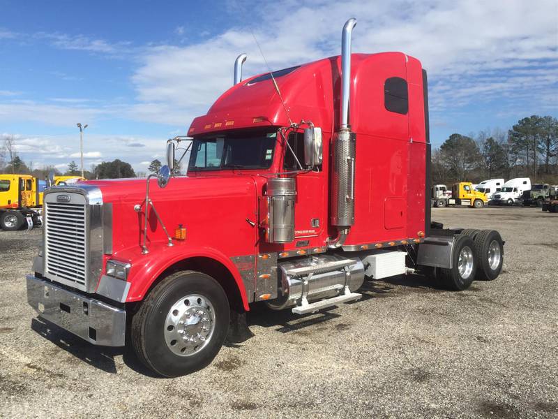 2007 Freightliner Classic XL (For Sale) | 72