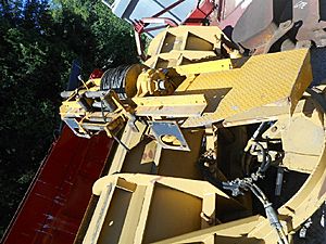 2000 Hyd. Bumper Winch