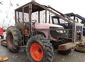 2007 Kubota M108S - Tractor