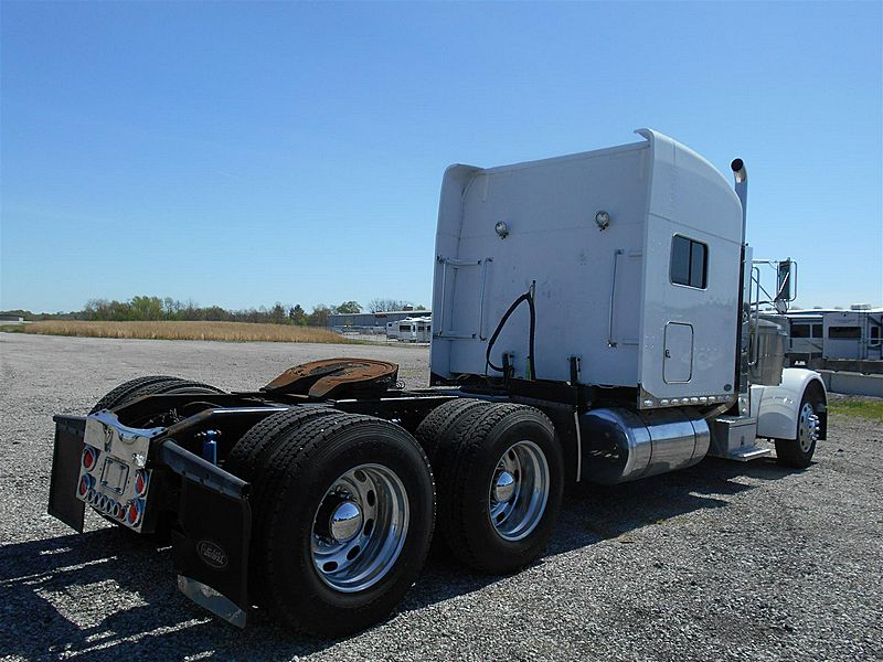 2005 Peterbilt 379