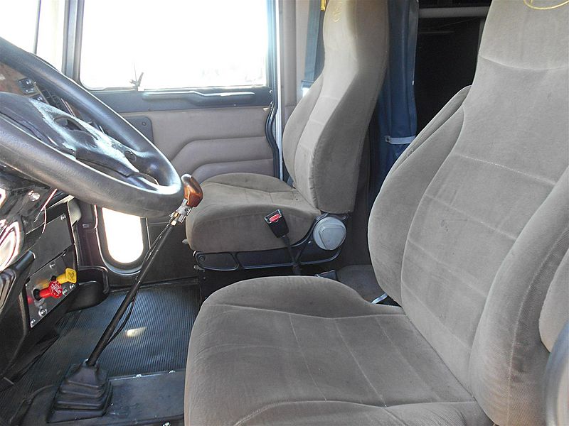 2005 Peterbilt 379