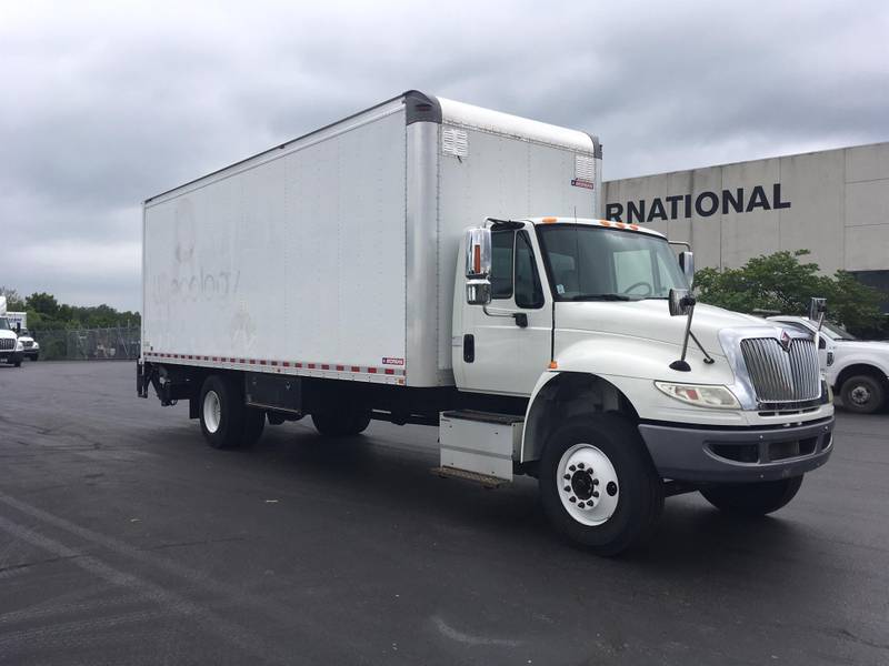 2016 International 4300 SBA 4X2 (For Sale) | 26' Box | #L-641