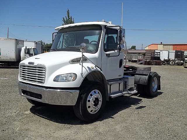 2007 Freightliner M2106 (For Sale) Semi Truck 5761