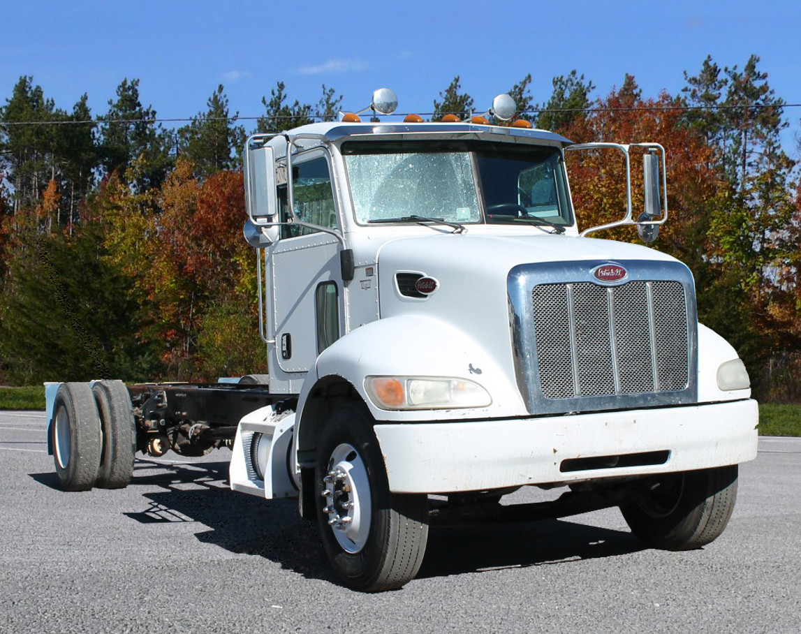 2008 Peterbilt 335 (For Sale) | Cab & Chassis | #P5433T