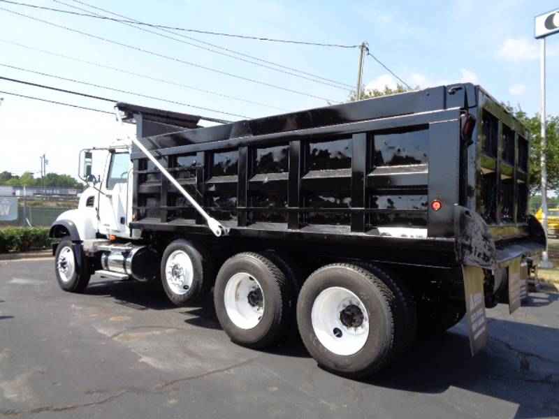 2004 Mack CV700 GRANITE (For Sale) | Dump Truck | #5360177