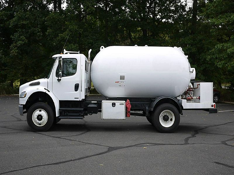 2007 Freightliner M2-106== (For Sale) | Tanker | #9022