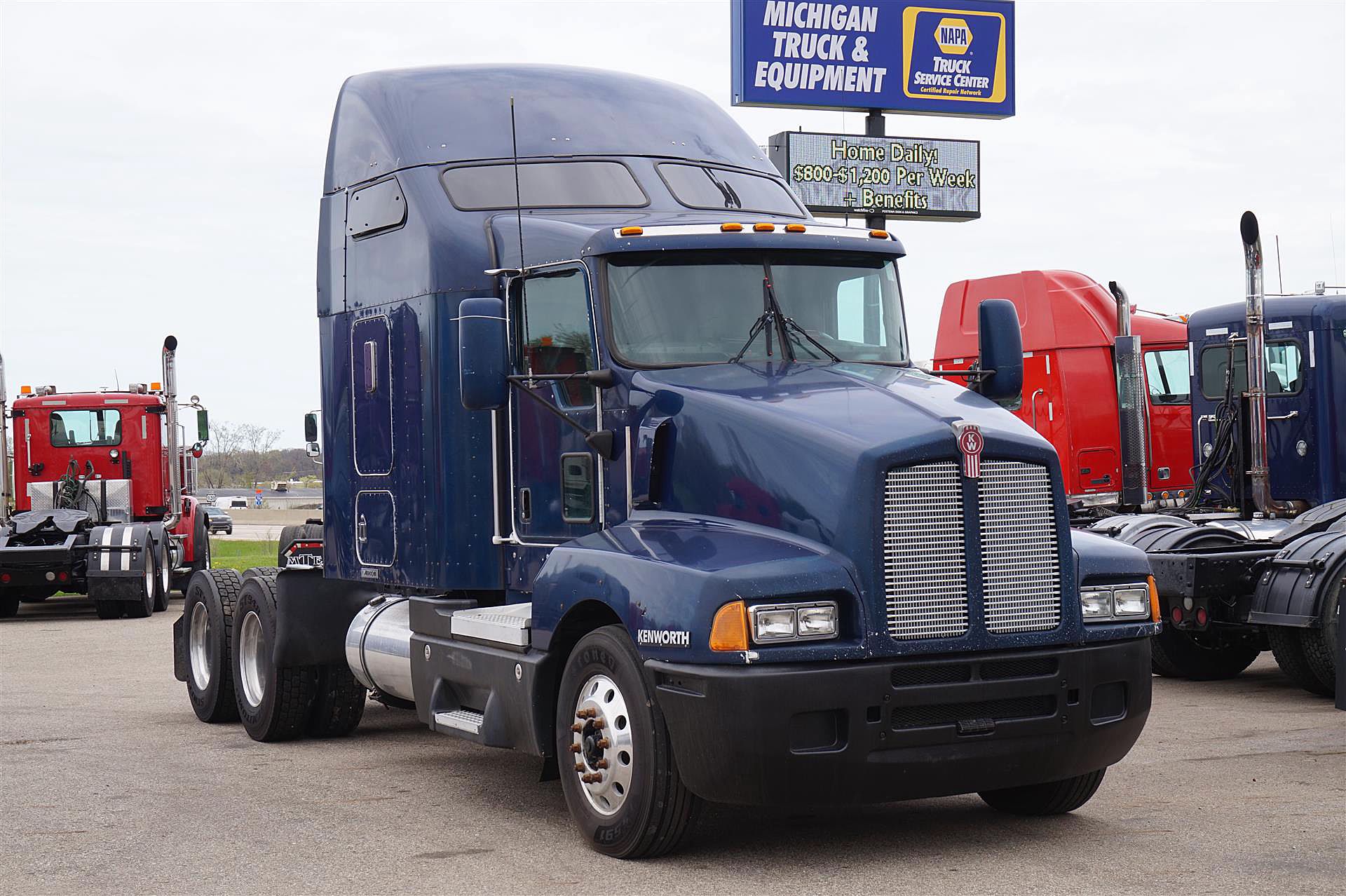 2005 Kenworth T600 For Sale Mid Roof Sleeper 5358