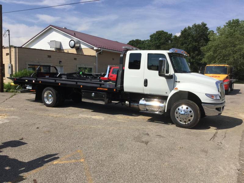 2019 International MV607 (For Sale) | Rollback | Non CDL | #A100C