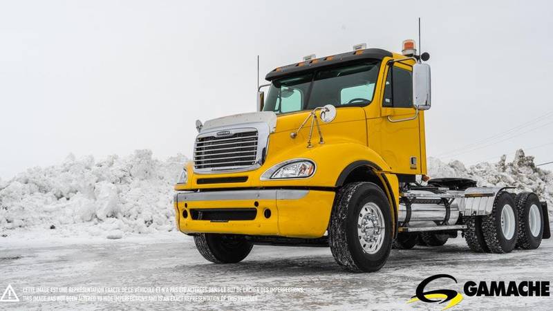 2008 Freightliner COLUMBIA CL120 DAY CAB