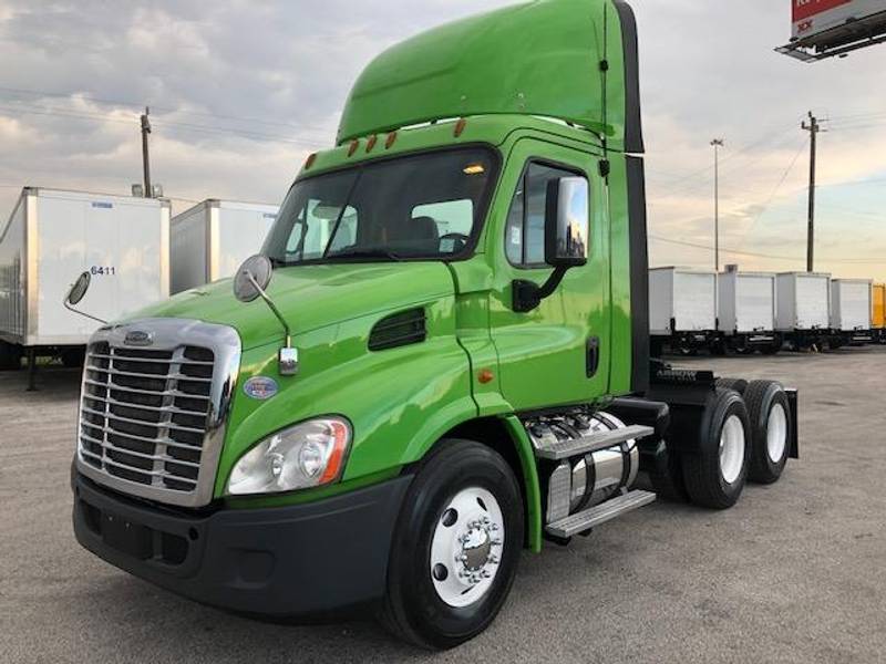 2014 Freightliner CASCADIA (For Sale) | NON Sleeper | #233533