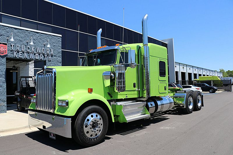 2020 Kenworth W900L (For Sale) 72" Sleeper LJ370735