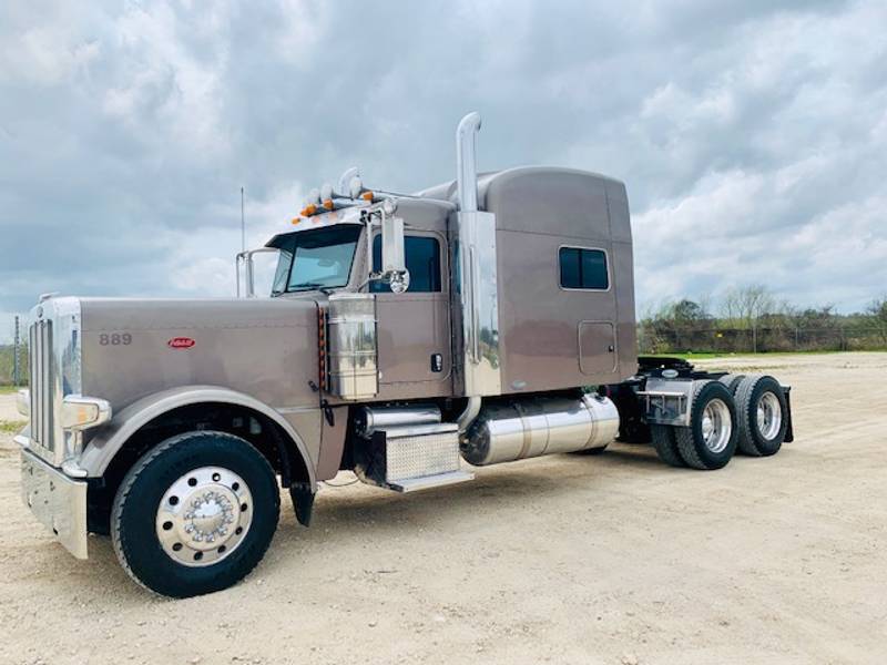 2010 Peterbilt 389 For Sale 