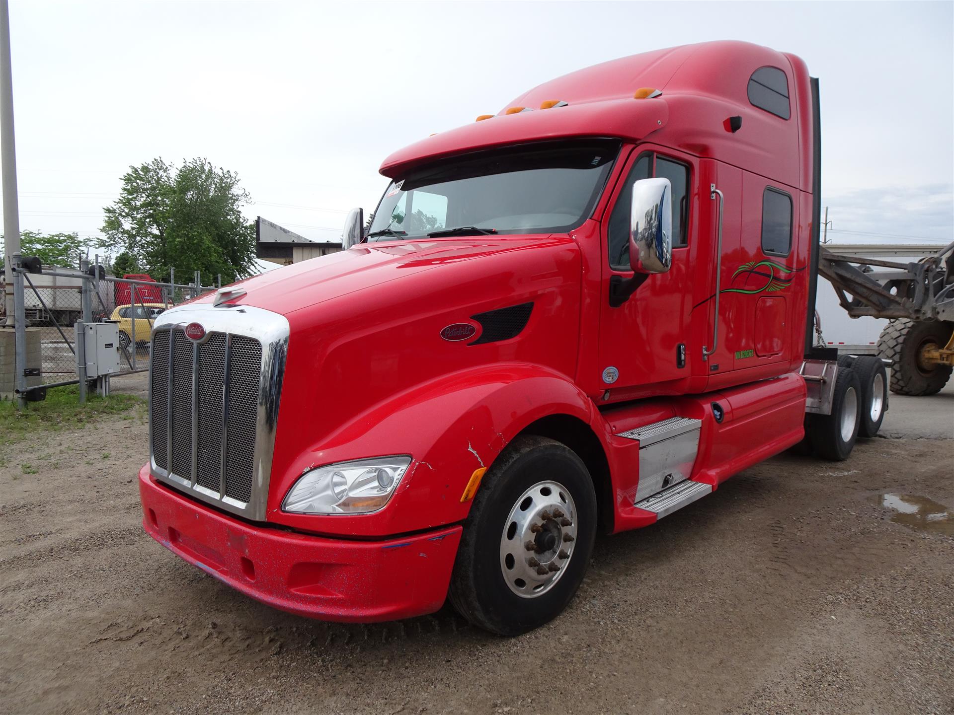 2013 Peterbilt 587 For Sale Semi  Truck  8885