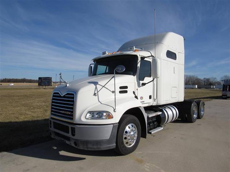 2012 Mack Pinnacle CX613 (For Sale) | 70