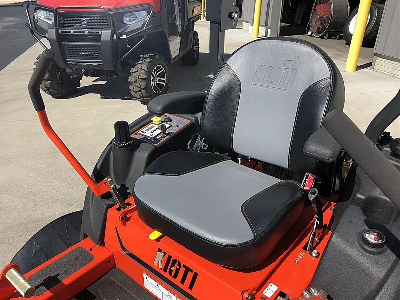Kioti ZXR48 Zero Turn (For Sale) Riding Mower 8272