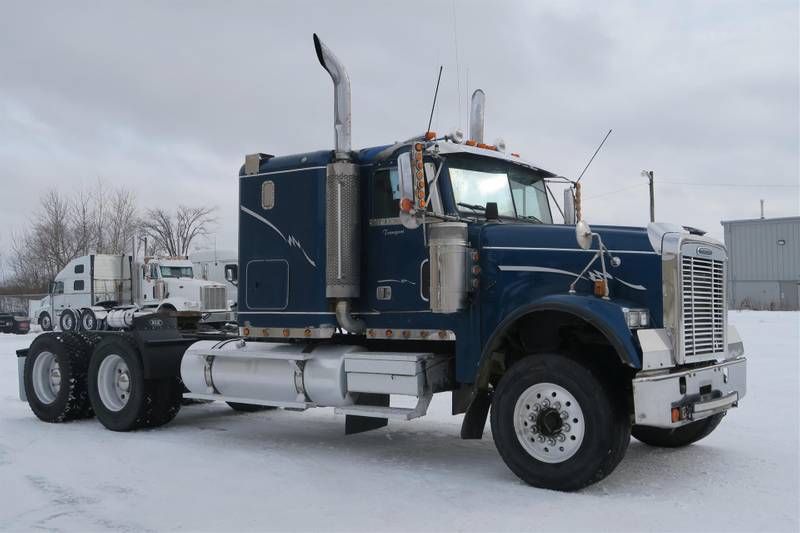 2007 Freightliner FLD120 (For Sale) | 48