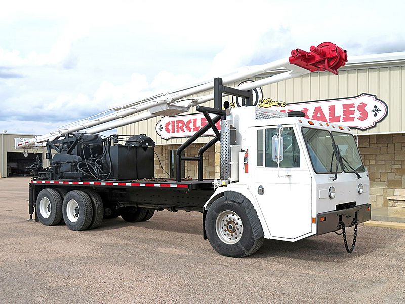 1999 Crane Carrier Corp (For Sale) Day Cab 4894