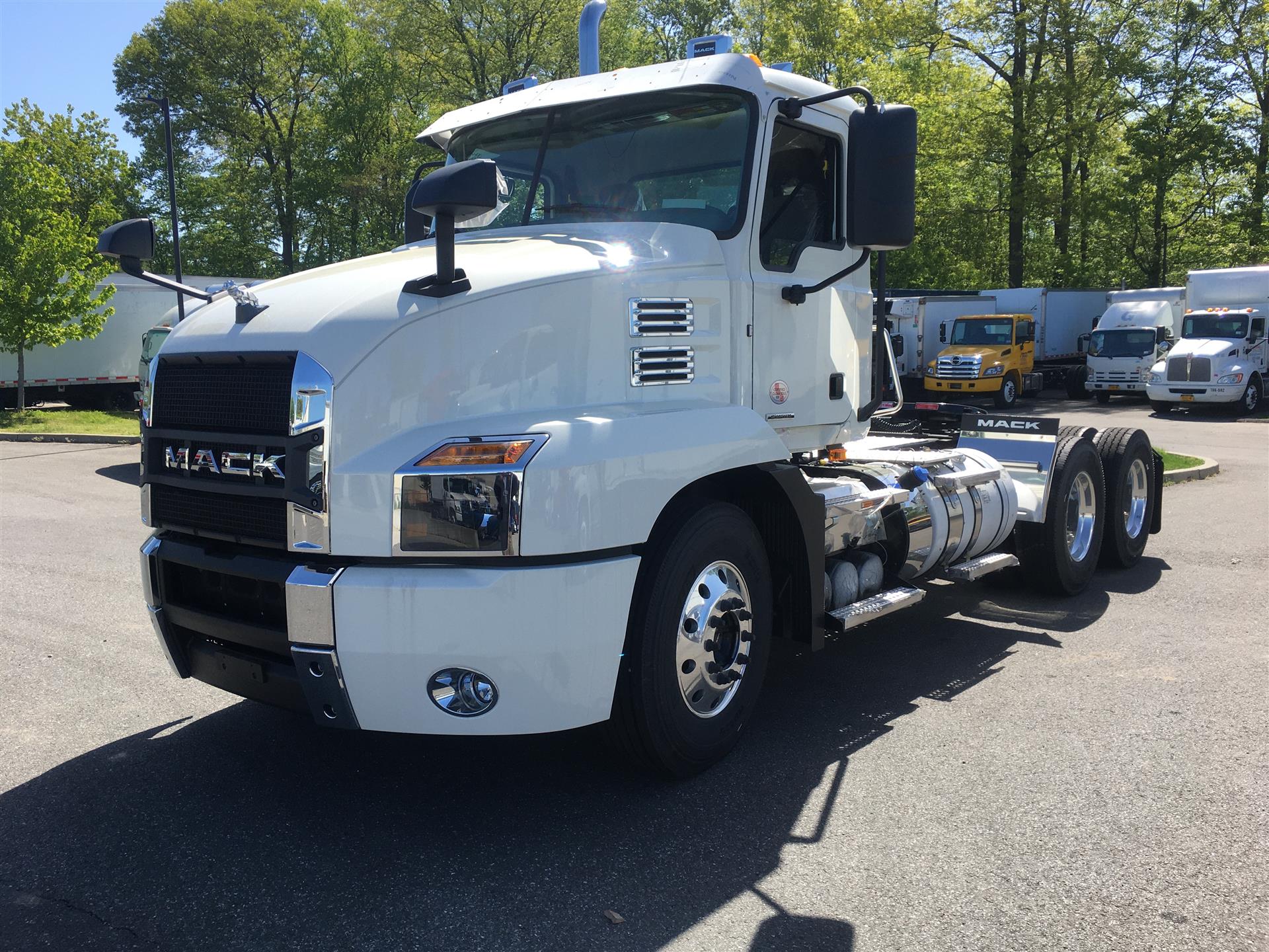 2021 Mack AN64T (For Sale) Day Cab HM1221