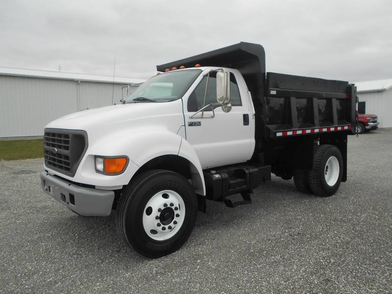 2002 Ford F750