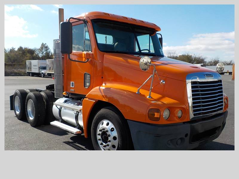 2011 Freightliner C120 For Sale | Day Cab Sleeper | #61918