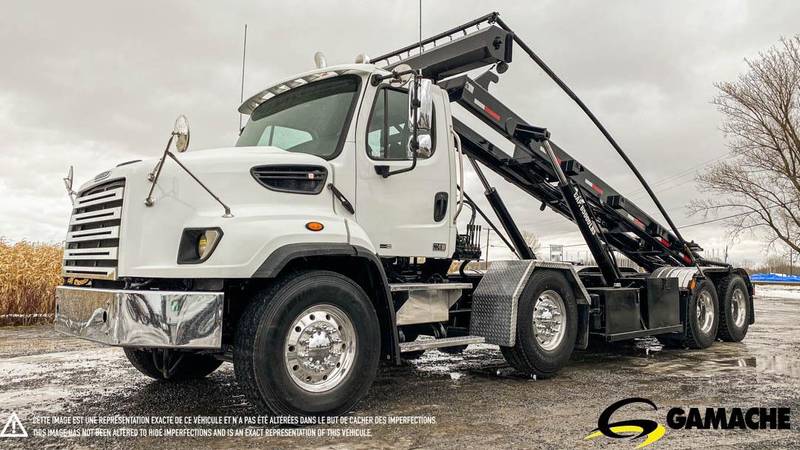 2014 Freightliner 114SD ROLL OFF TRUCK