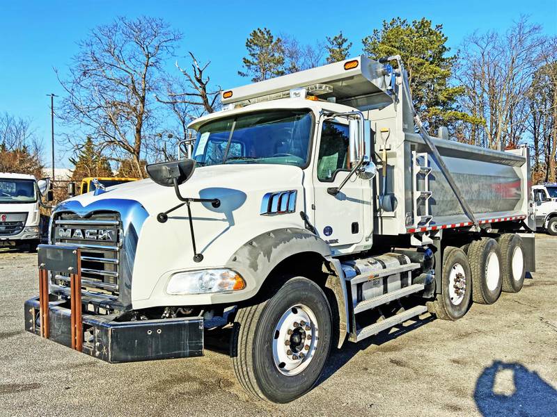 2016 Mack Granite GU813 (For Sale) | Dump Truck | #UC-2261