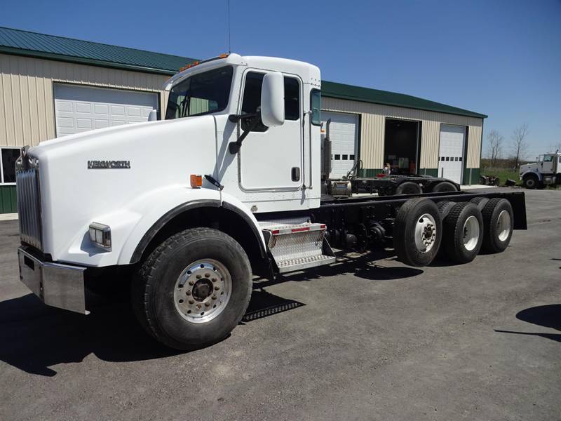 2007 Kenworth T800 (For Sale) | Cab & Chassis | #7J207107