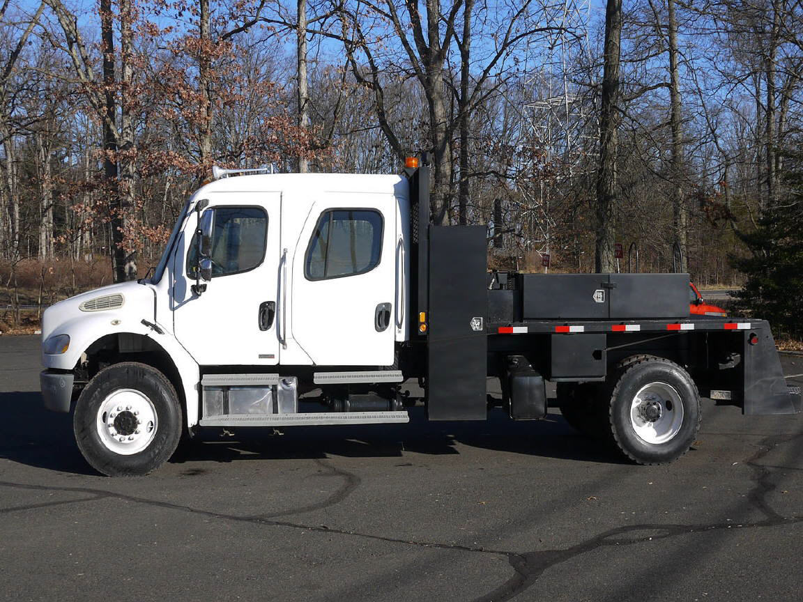 2012 Freightliner M2106 4X4 CREW (For Sale) Flat Bed 9143