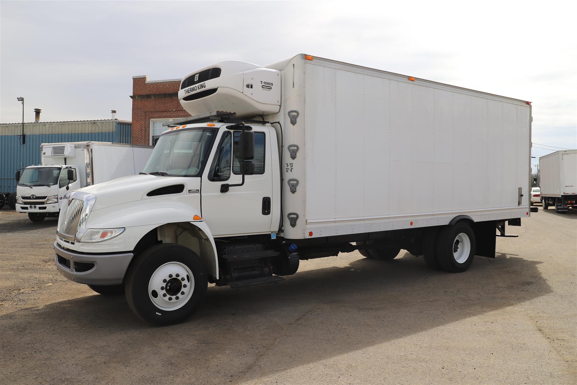 2017 International 4300 (For Sale) | 22' Box | #H-HH634256