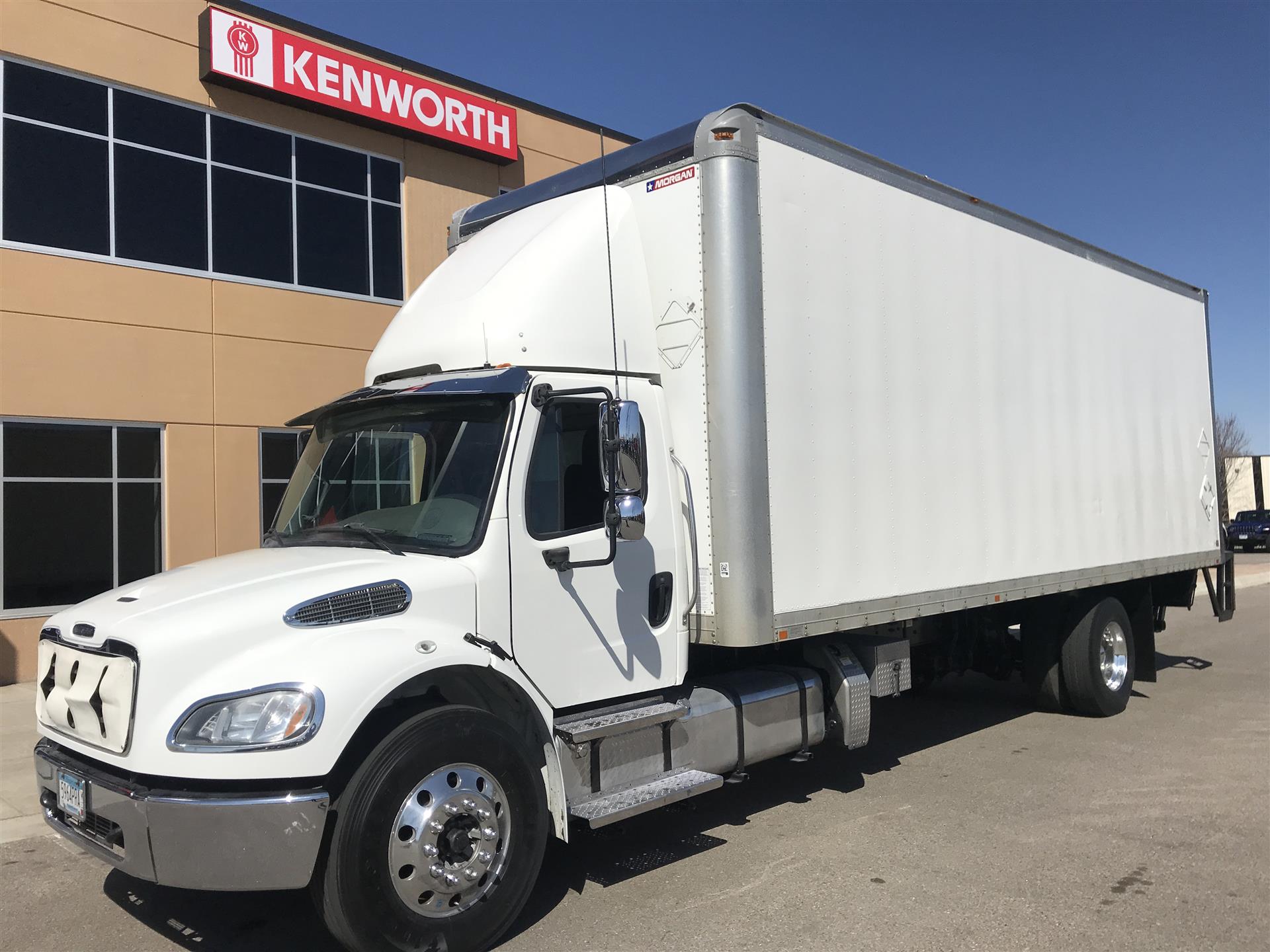 2015 Freightliner M2 (For Sale) | 26'X102