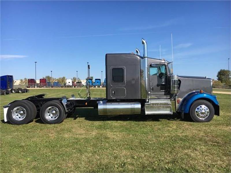 2020 Kenworth W900L (For Sale) | 72