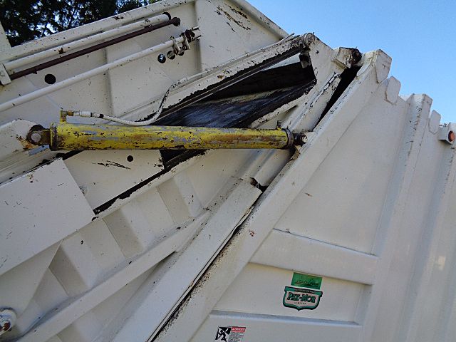 2009 Pak Mor High Compaction Rear Loader (For Sale) | Refuse Truck | #8685