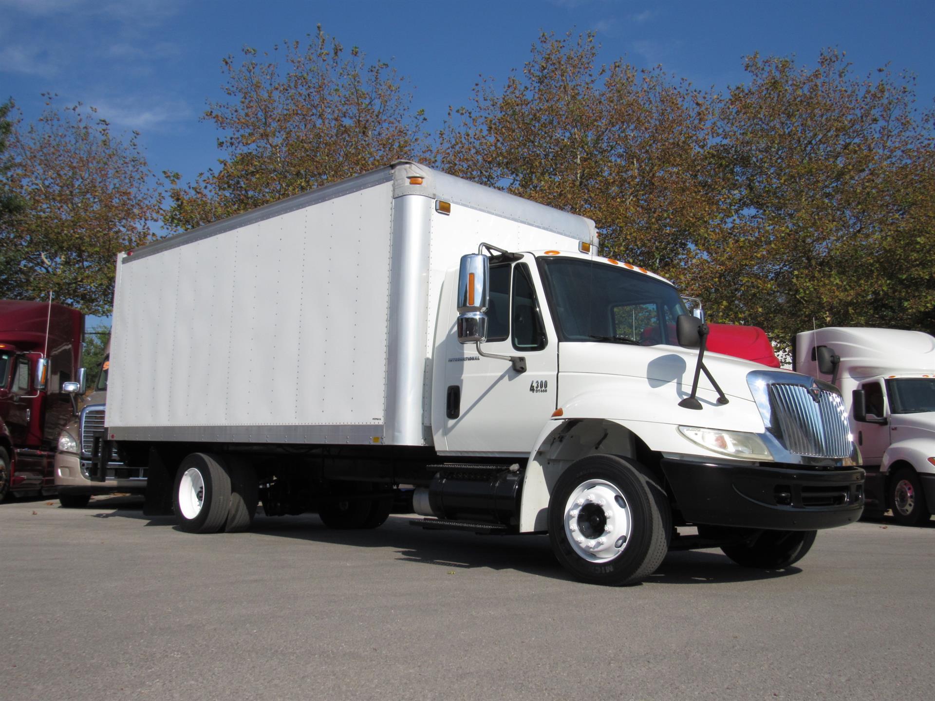 2015 International 4300 (For Sale) | 26ft | Non CDL | #150575