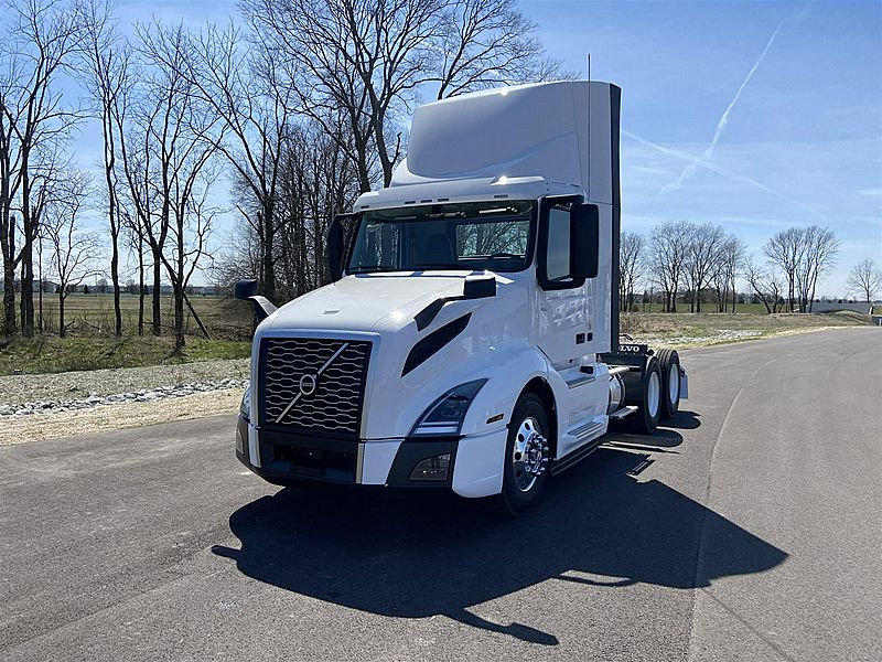 2021 Volvo VNL64T300 (For Sale) | Semi Truck | #VP21017