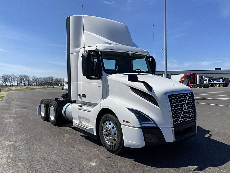 2021 Volvo VNL64T300 (For Sale) | Semi Truck | #VP21017