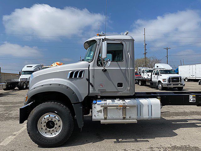 2020 Mack Granite GR64F (For Sale) Cab & Chassis M018802