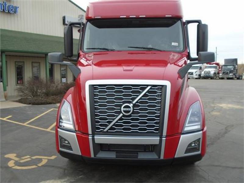 2020 Volvo VNL 740 (For Sale) | 70