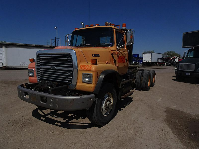 1996 Ford CL9000 (For Sale) Semi Truck 9224