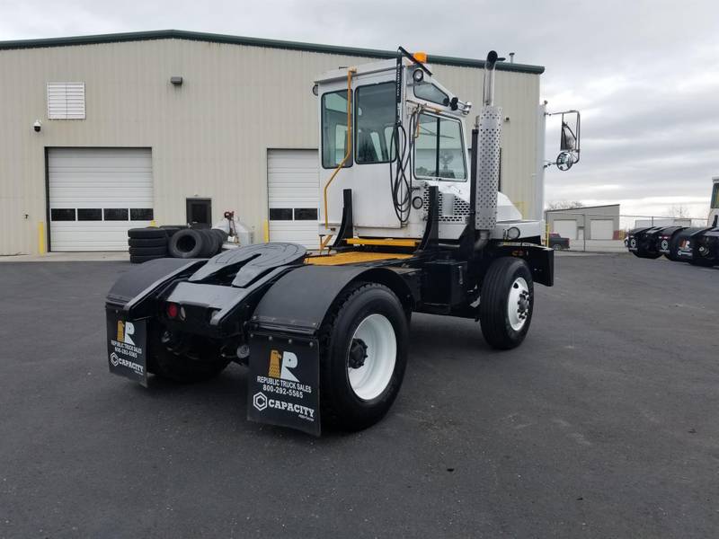 2006 Capacity TJ5000 For Sale | Yard Spotter | #KG7052