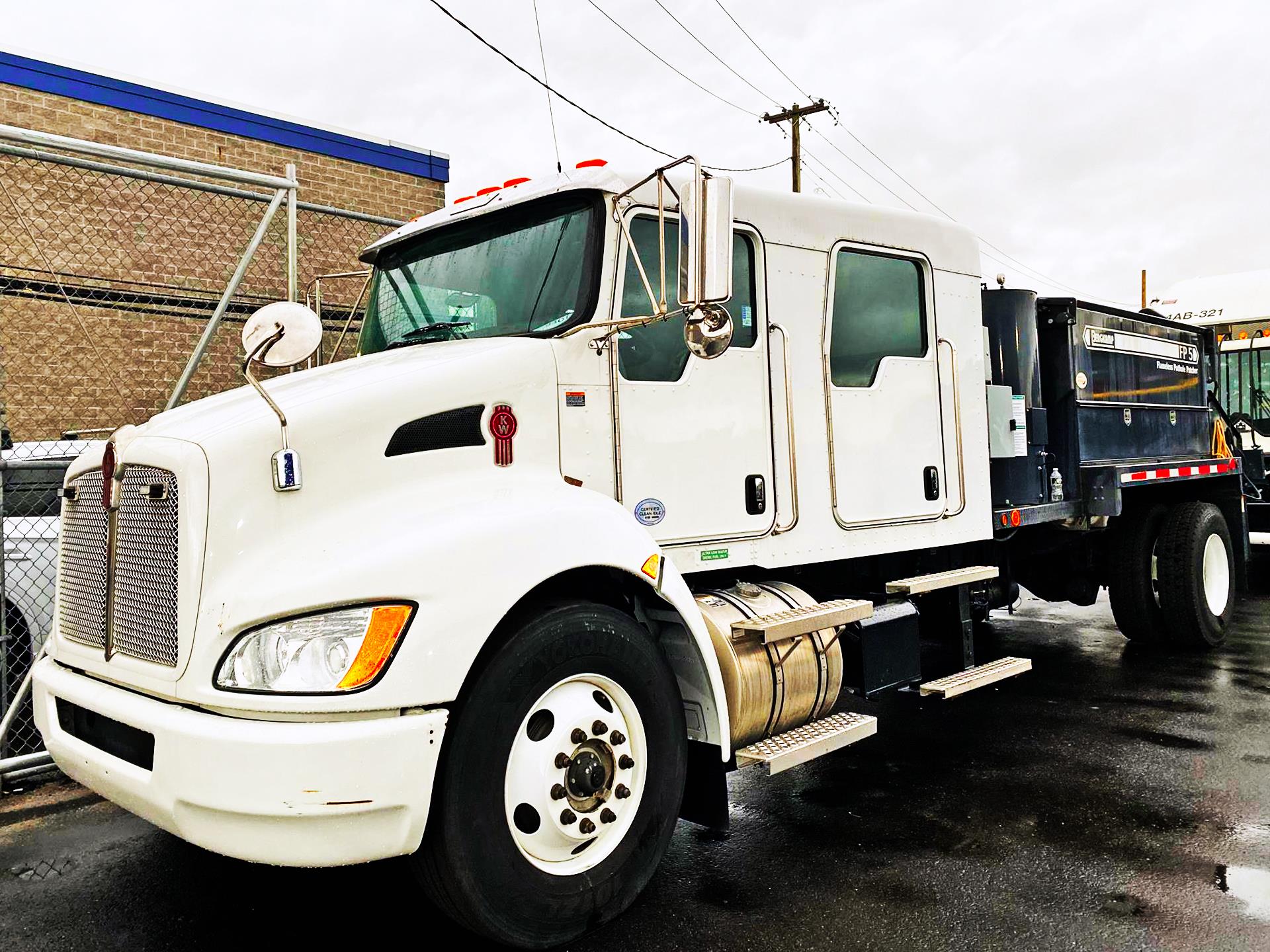 2016 Kenworth T370 (For Sale) | Asphalt Truck | #UJ-3365