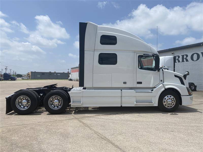 2017 Volvo VNL 780 (For Sale) | 77