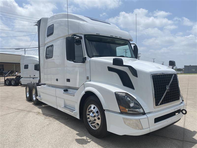 2017 Volvo VNL 780 (For Sale) | 77