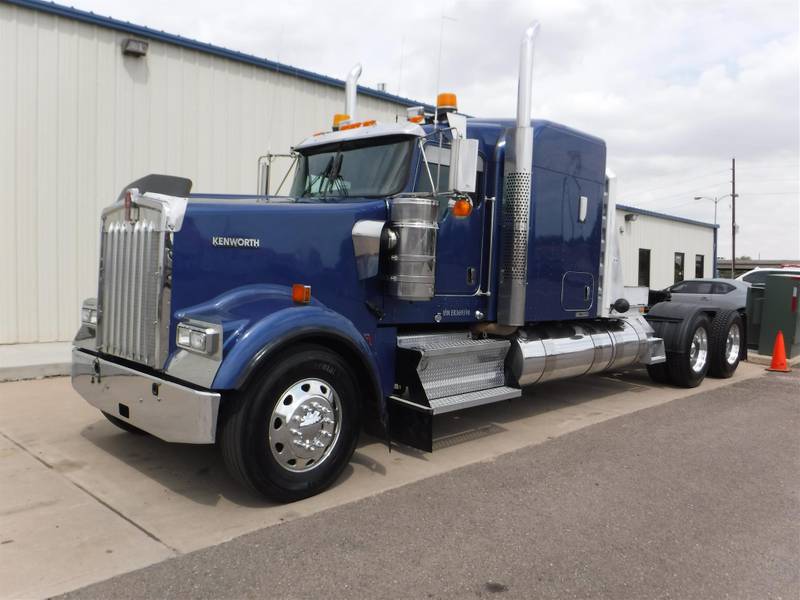 2014 Kenworth W900L (For Sale) | 72