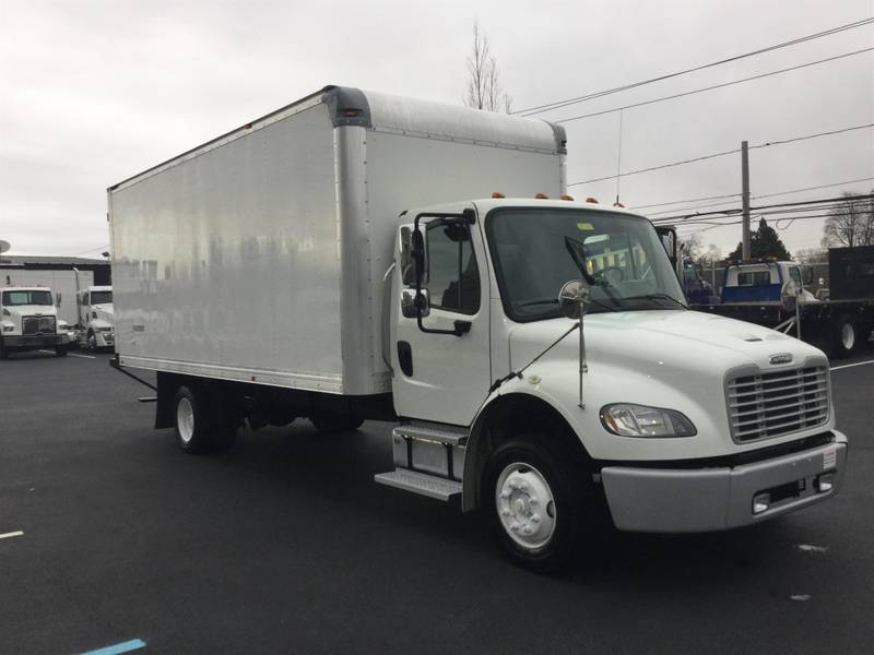 2018 Freightliner M2 (for Sale) 