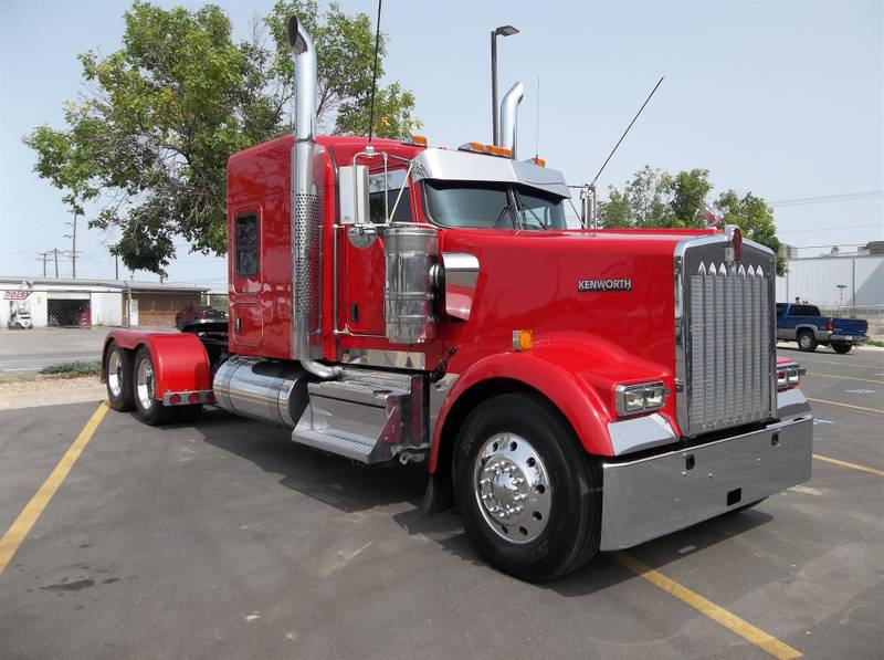 2019 Kenworth W900L (For Sale) | 72