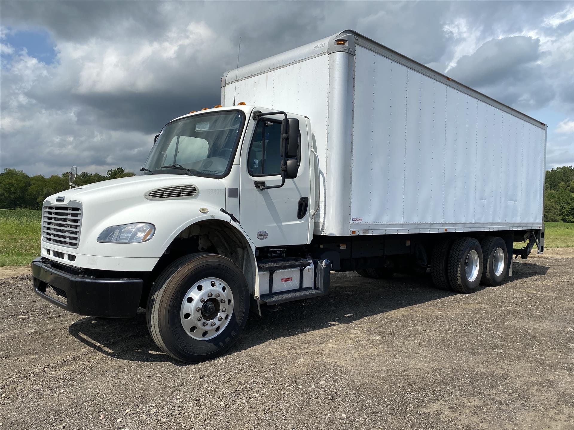 2014 Freightliner M2 (For Sale) 26' 8505